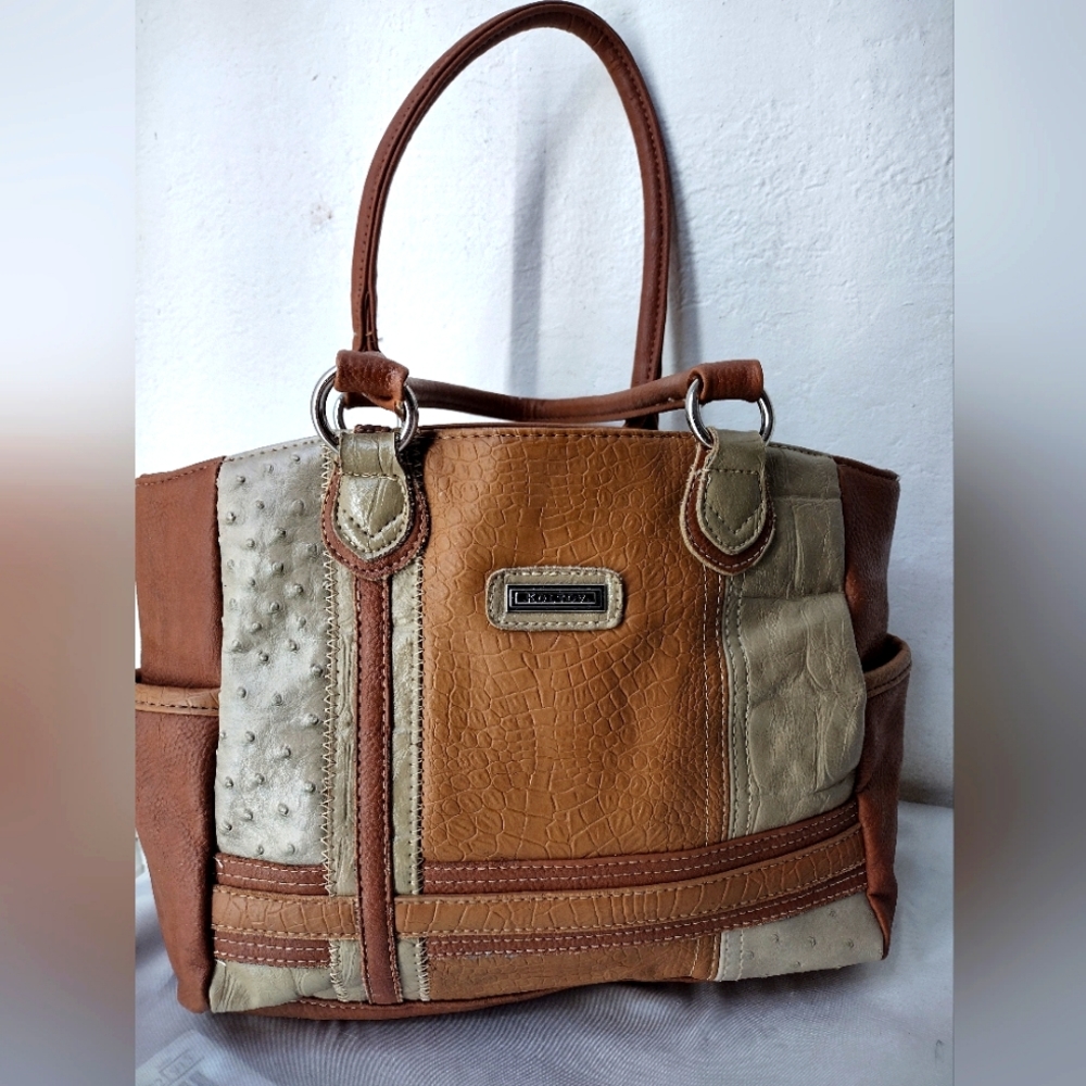 Women's Koltiv alligator print leather tote bag